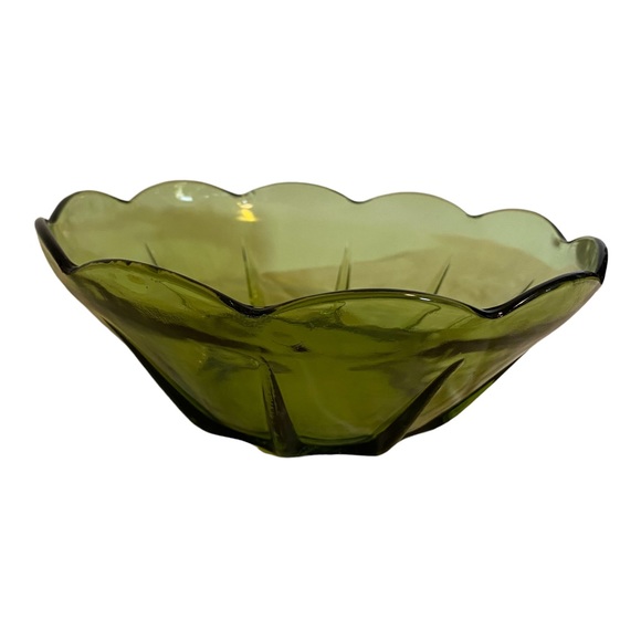 3/$12 Retro Green Glass Anchor Hocking Bowl - Picture 8 of 8